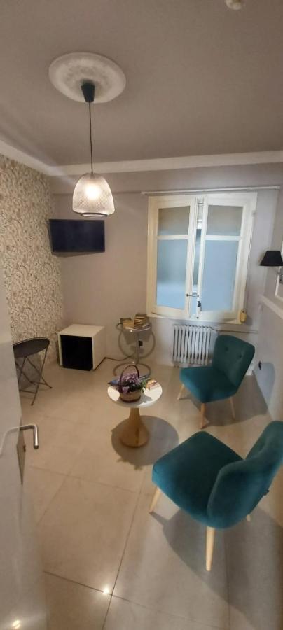 Ainb Eixample-muntaner Hotel 2*