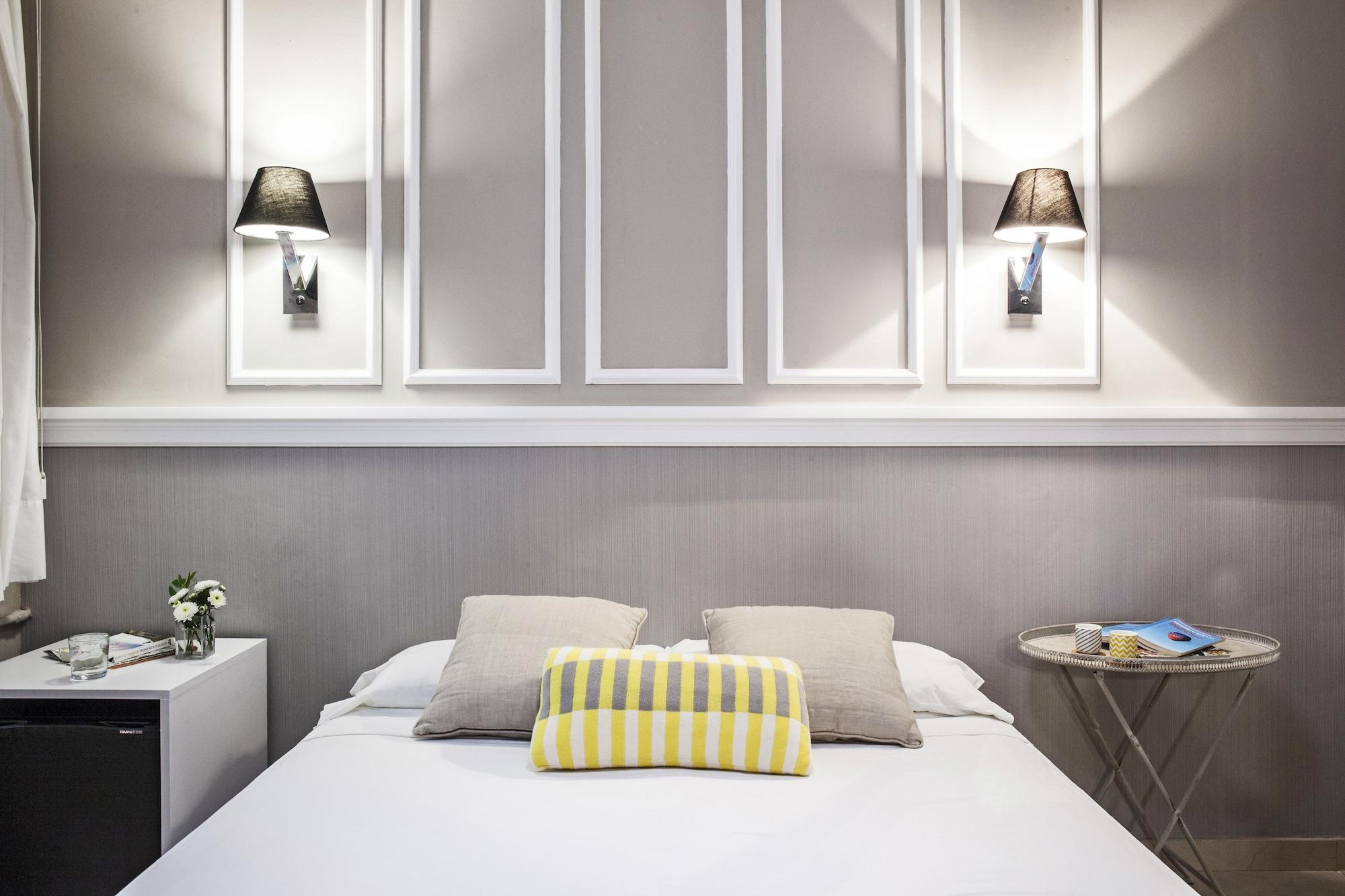 Ainb Eixample-muntaner Hotel 2*